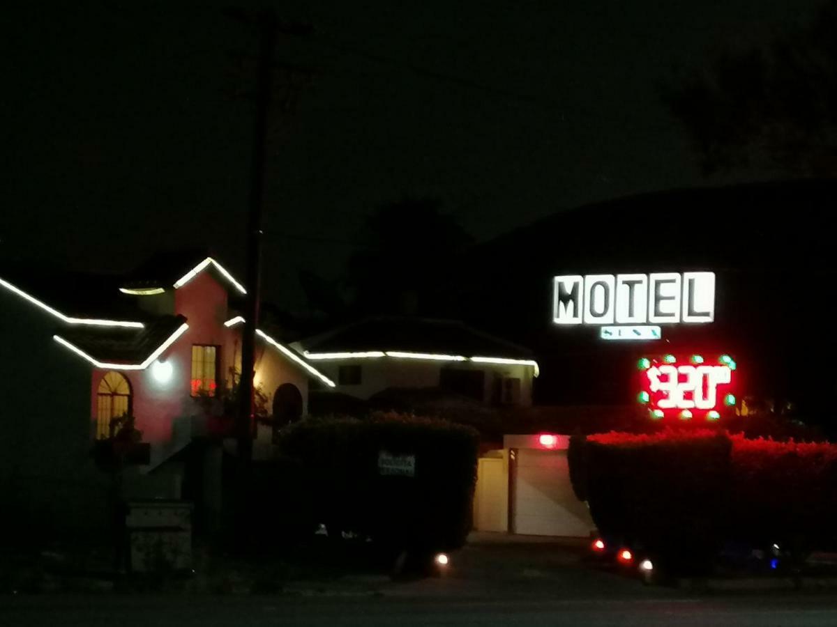 Motel Sena เอนเซนาดา ภายนอก รูปภาพ